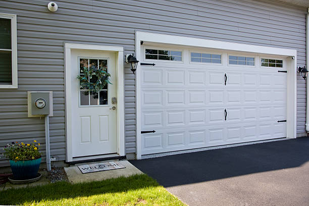 24/7 Emergency Garage Door Panel Replacement experts in Passaic, NJ